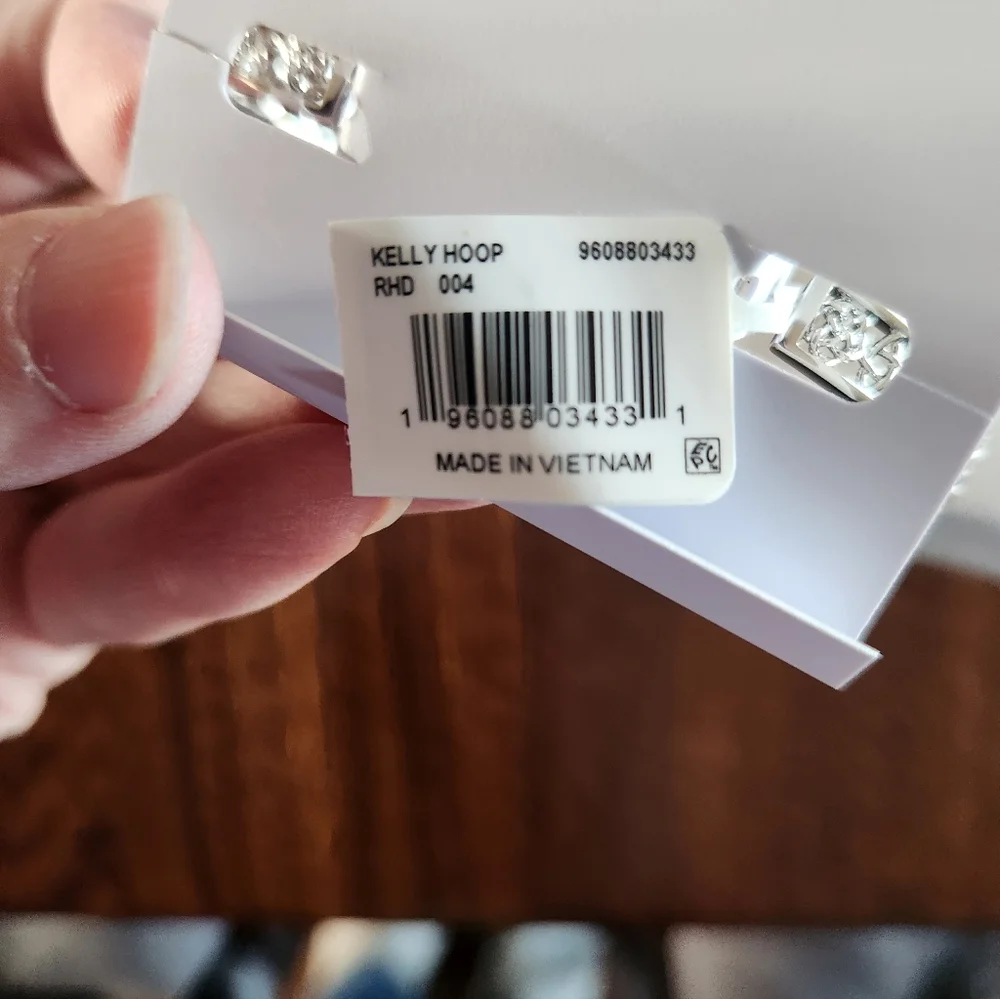 Kendra Scott Silver Kelly Hoop Earrings - Picture 2 of 5